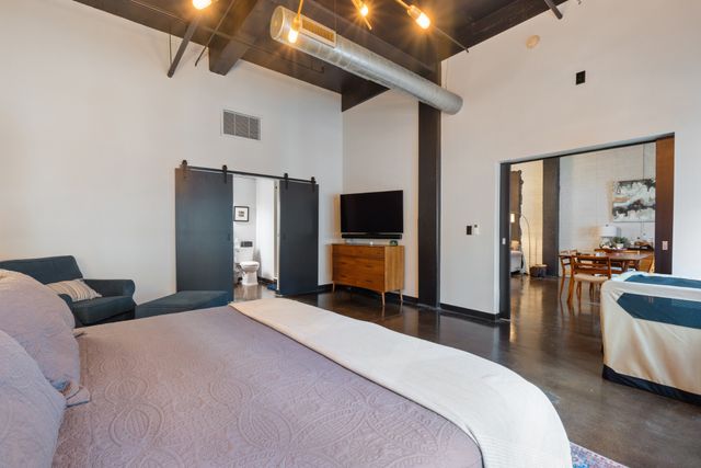 239 Rep John Lewis Way N Apt 305, Nashville, TN 37219