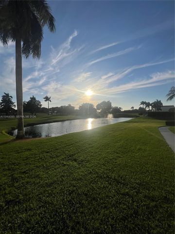 8900 Washington Boulevard 402, Pembroke Pines, FL 33025