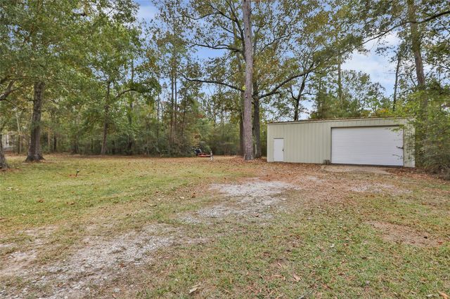 1080 County Road 6512, Dayton, TX 77535