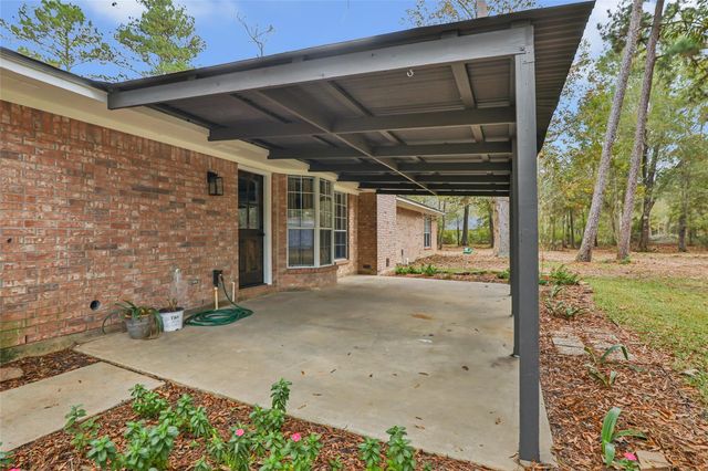 1080 County Road 6512, Dayton, TX 77535