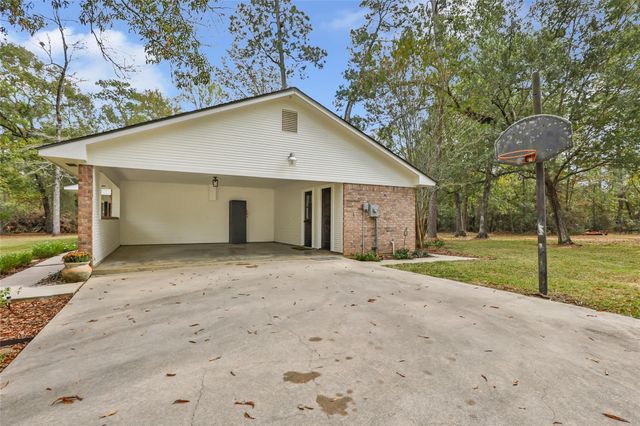 1080 County Road 6512, Dayton, TX 77535