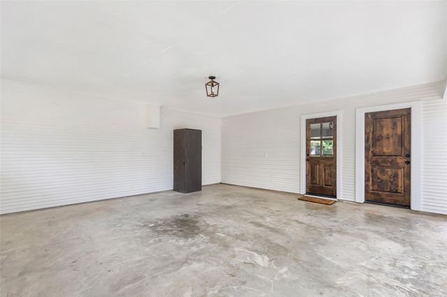 1080 County Road 6512, Dayton, TX 77535