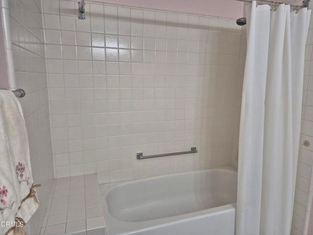 35208 Village 35, Camarillo, CA 93012