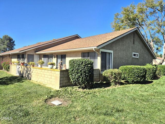 35208 Village 35, Camarillo, CA 93012