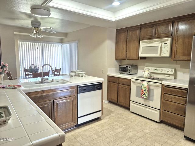 35208 Village 35, Camarillo, CA 93012