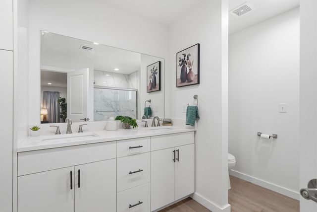 2212 E 12th Place, Tulsa, OK 74104