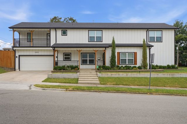 2212 E 12th Place, Tulsa, OK 74104
