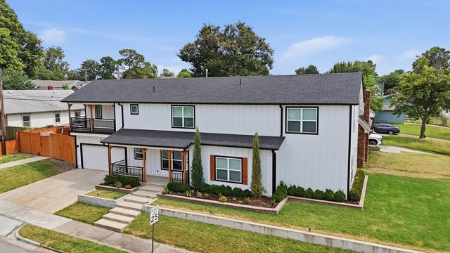 2212 E 12th Place, Tulsa, OK 74104