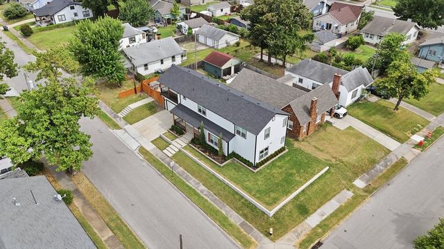 2212 E 12th Place, Tulsa, OK 74104