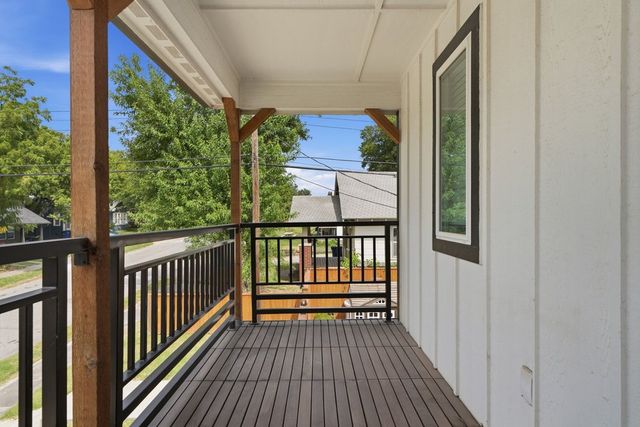 2212 E 12th Place, Tulsa, OK 74104