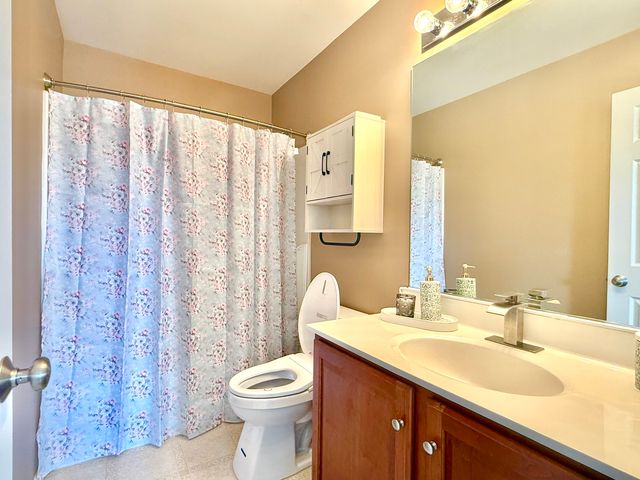 2717 Berman Road, North Aurora, IL 60542