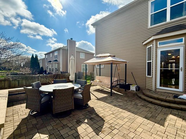 2717 Berman Road, North Aurora, IL 60542