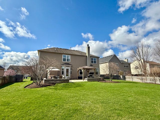 2717 Berman Road, North Aurora, IL 60542