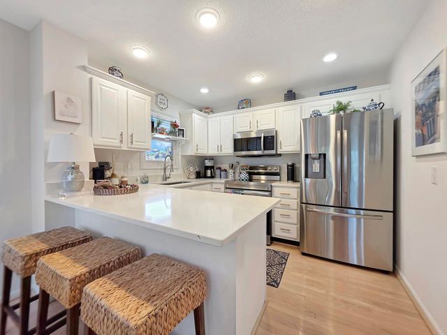 1608 Harbor Dr., North Myrtle Beach, SC 29582