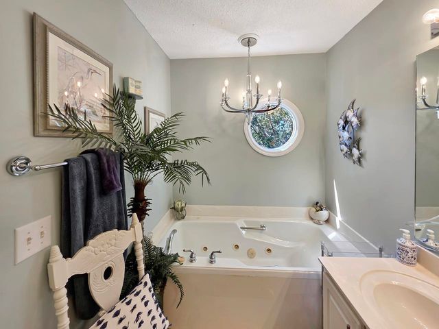 1608 Harbor Dr., North Myrtle Beach, SC 29582