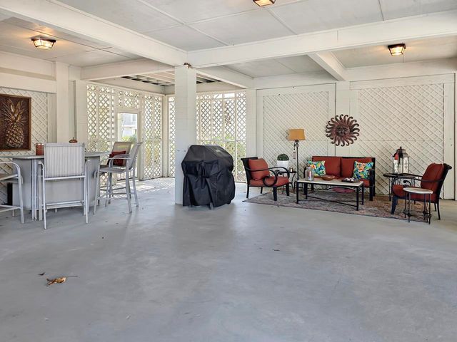 1608 Harbor Dr., North Myrtle Beach, SC 29582