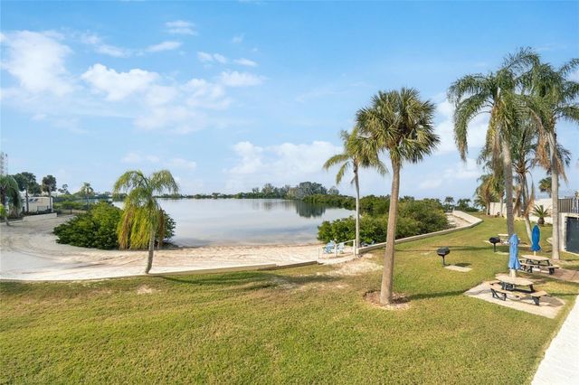 6035 SEA RANCH DRIVE 902, Hudson, FL 34667