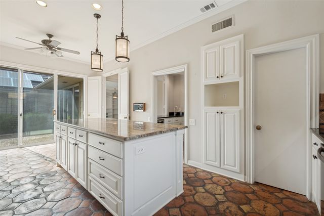 7211 Lavendale Circle, Dallas, TX 75230