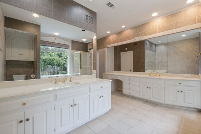 7211 Lavendale Circle, Dallas, TX 75230