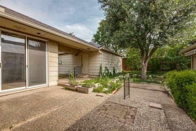 7211 Lavendale Circle, Dallas, TX 75230