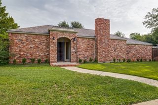 7211 Lavendale Circle, Dallas, TX 75230
