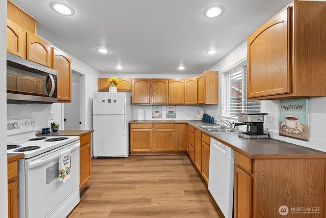 5035 Pacific Avenue, Tacoma, WA 98408