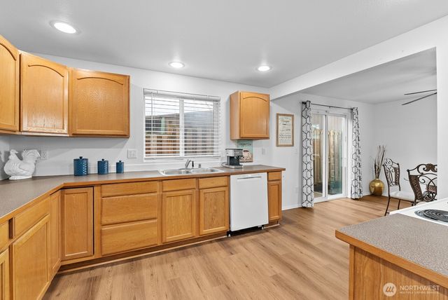 5035 Pacific Avenue, Tacoma, WA 98408