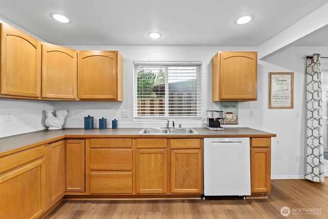 5035 Pacific Avenue, Tacoma, WA 98408