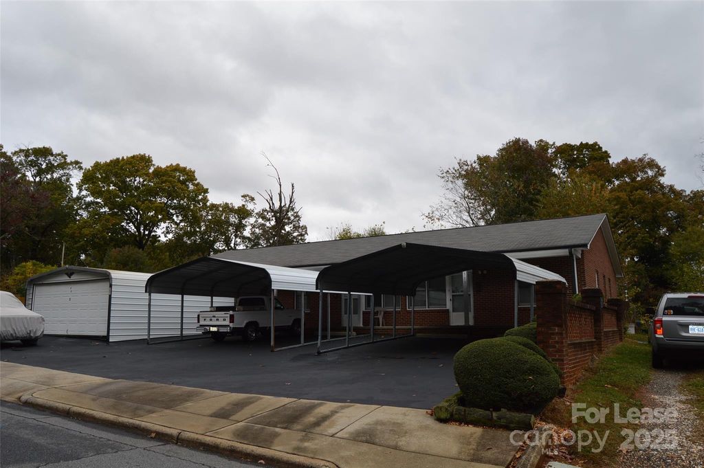 309 Vance Street, Statesville, NC 28677