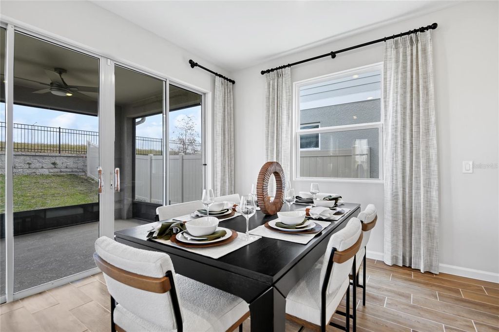 Image 8 of property listing at 2534 29TH LANE E, Palmetto, FL 34221