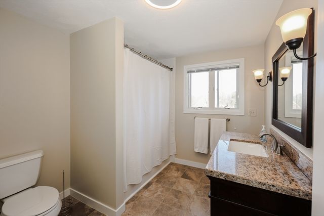 2 Natalie Rd, Chelmsford, MA 01824