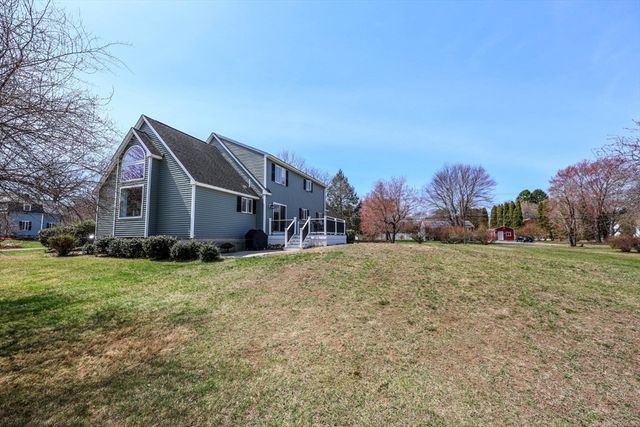 2 Natalie Rd, Chelmsford, MA 01824