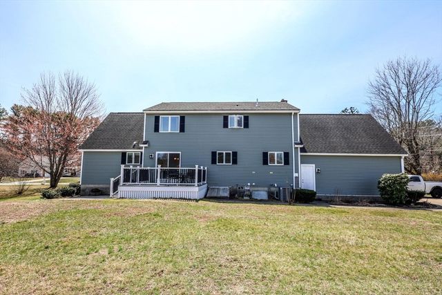2 Natalie Rd, Chelmsford, MA 01824