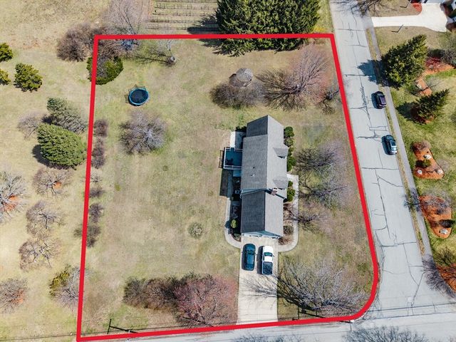 2 Natalie Rd, Chelmsford, MA 01824