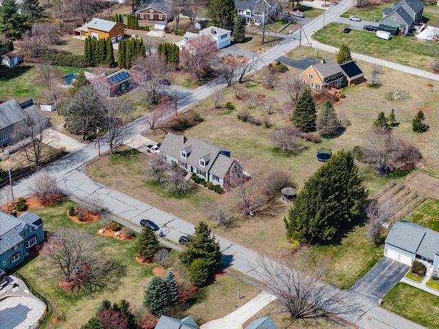 2 Natalie Rd, Chelmsford, MA 01824