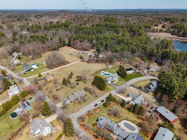 2 Natalie Rd, Chelmsford, MA 01824