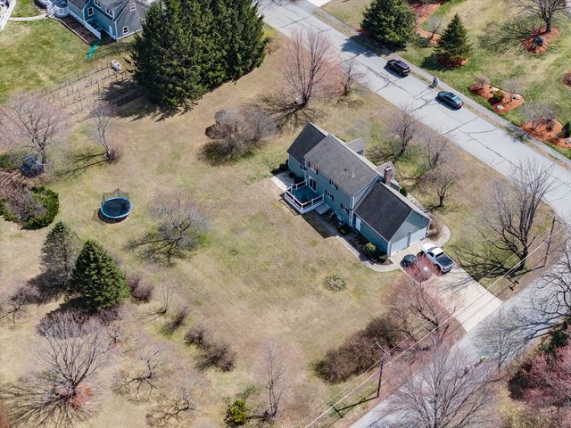 2 Natalie Rd, Chelmsford, MA 01824