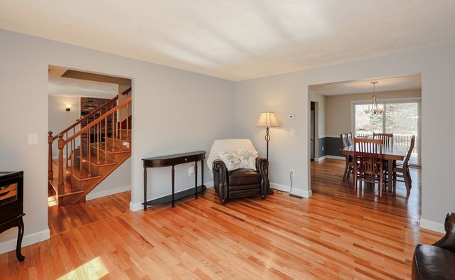 2 Natalie Rd, Chelmsford, MA 01824