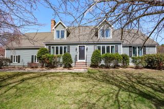 2 Natalie Rd, Chelmsford, MA 01824