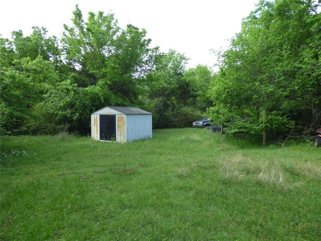 511 W Pecan Street, Aubrey, TX 76227