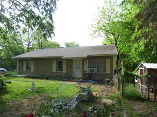 511 W Pecan Street, Aubrey, TX 76227