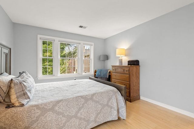 324 Tilden Commons Ln 324, Braintree, MA 02184