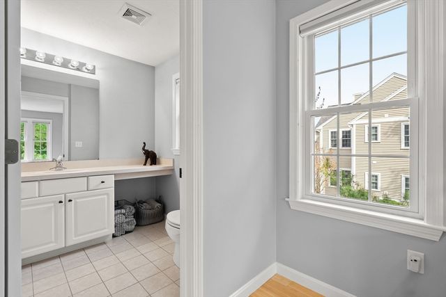 324 Tilden Commons Ln 324, Braintree, MA 02184