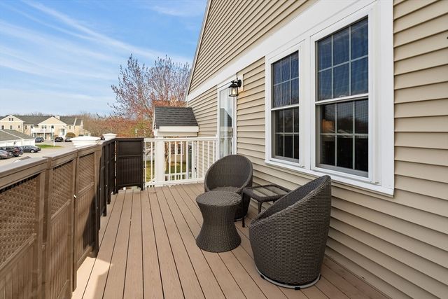 324 Tilden Commons Ln 324, Braintree, MA 02184