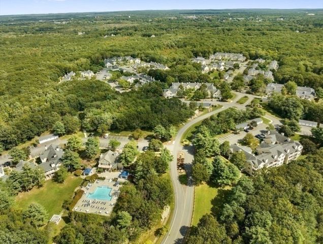 324 Tilden Commons Ln 324, Braintree, MA 02184