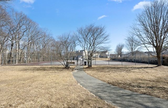 324 Tilden Commons Ln 324, Braintree, MA 02184