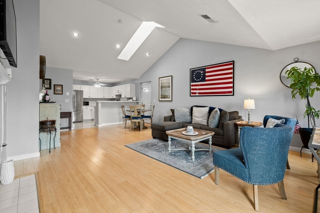 324 Tilden Commons Ln 324, Braintree, MA 02184