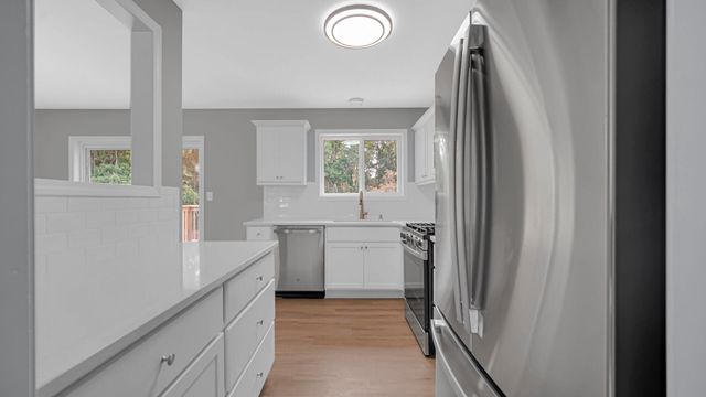 5939 W Van Gogh Trail, La Porte, IN 46350