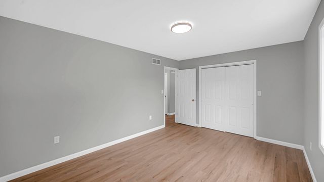 5939 W Van Gogh Trail, La Porte, IN 46350