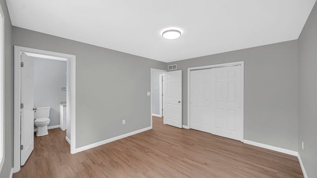 5939 W Van Gogh Trail, La Porte, IN 46350